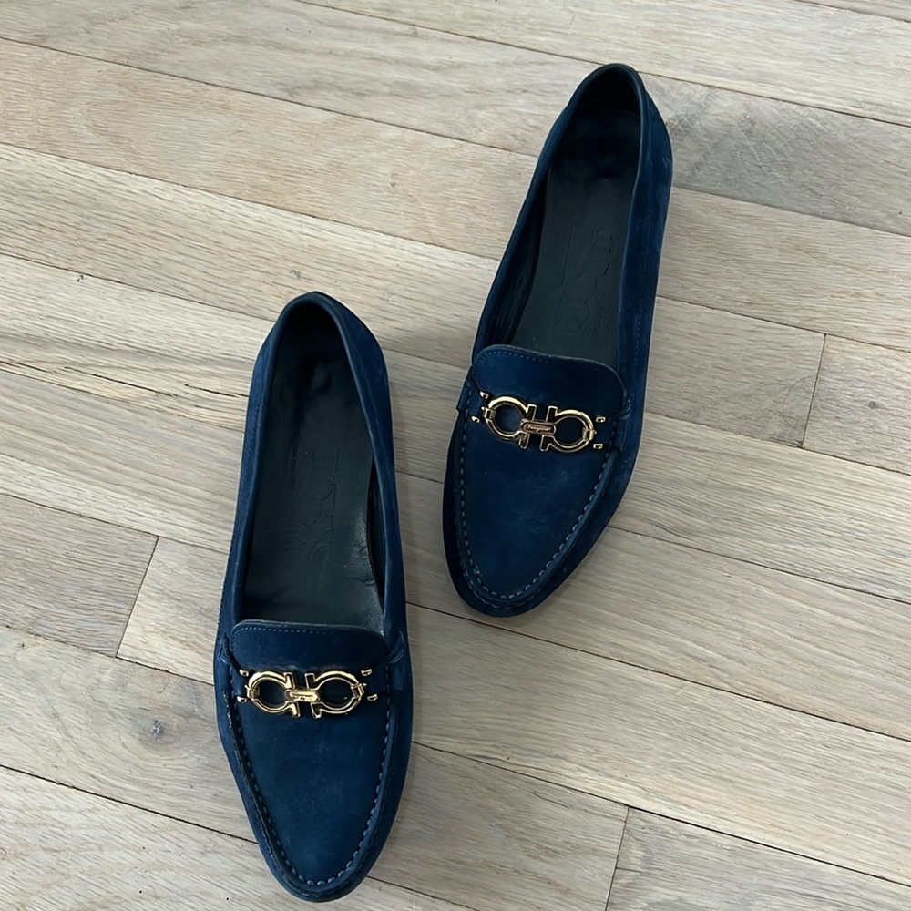 Salvatore ferragamo size 7